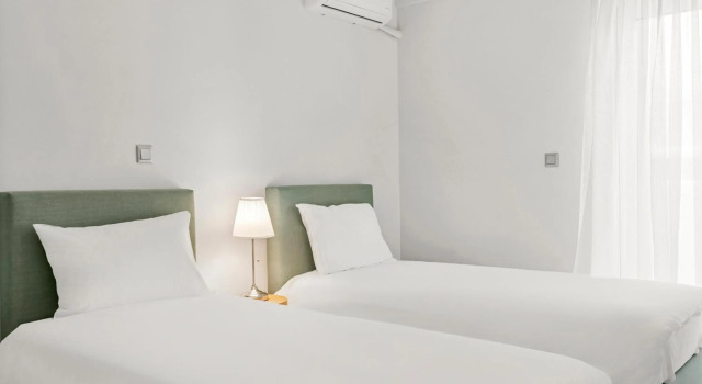 BillyMare central Glyfada apartment