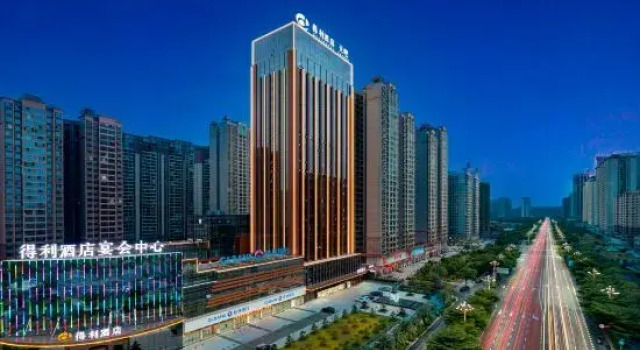 Deli Hotel (Deli Plaza, Yudong Avenue, Yulin), Varaa Hotelli Yulin Guangxi