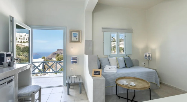 Семейный люкс с видом на горы Blue Dolphins Apartments