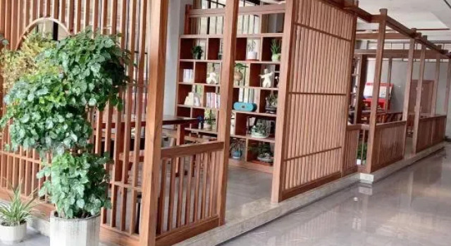 Shiguang Hanshe Hotel (Yiwu Railway Station Airport Branch)