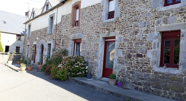 Chambres dhôtes Au Hameau, Забронировать Отель Драге-Ронтон Mont Saint-Michel Bay