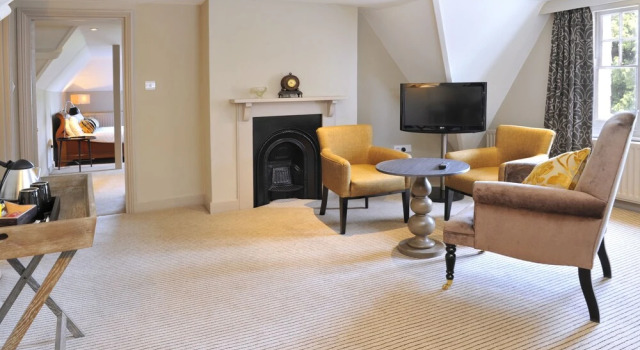 Двухместный King Rufus Suite The Crown Manor House Hotel