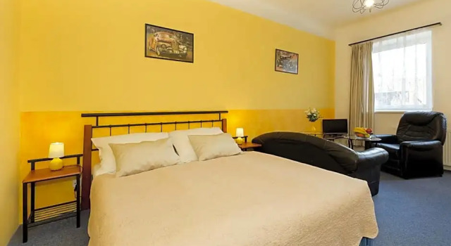 Hotel Atlas, Buchen Sie Hotel Budweis 
