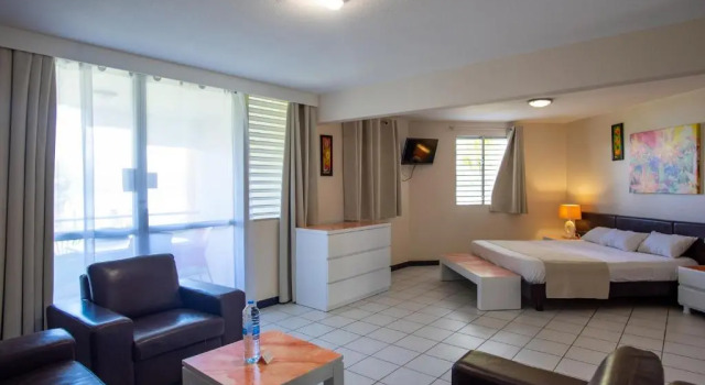 Полулюкс Canella Beach Hotel