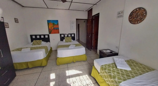 Четырёхместный номер Standard c 1 комнатой Suites & Apartments San Benito - Zona Rosa
