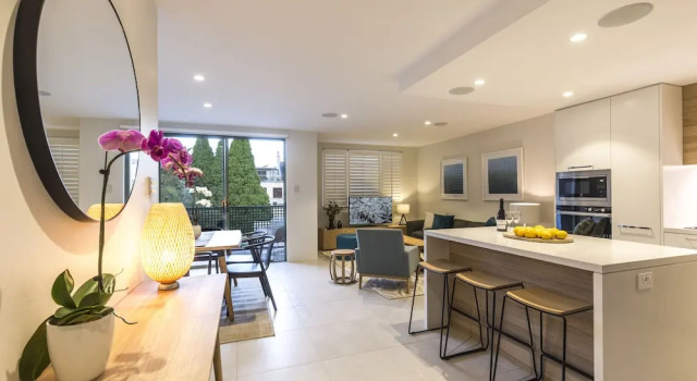 Executive 2 Storey Apartment with Pool, 예약 아파트 Surry Hills 뉴사우스웨일즈