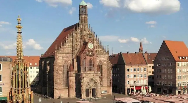 Полулюкс с видом на город Sorat Hotel Saxx Nürnberg