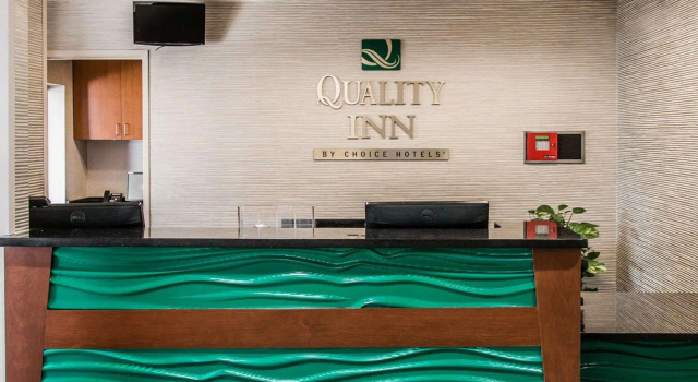 Quality Inn & Suites Warren - Detroit, Prenota Hotel Warren 