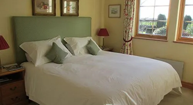 Pavilion House, Book Hotel Newmarket Suffolk