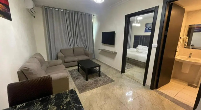 Полулюкс Отель Golden Hotel