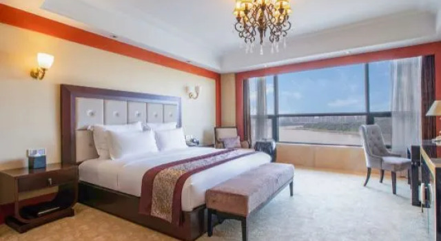 Люкс с видом на реку Ramada Plaza Chongqing North