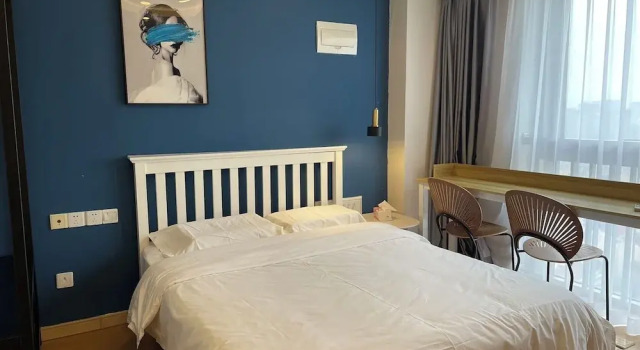 Двухместный номер Deluxe Shanghai Lerongju Boutique Apartment Metro Line 8 20meter