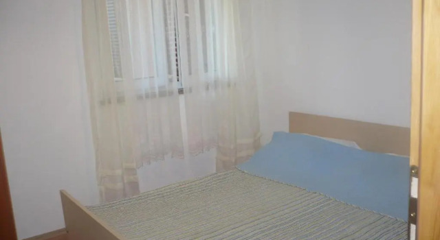 Apartmani Vitković II Cres, Prenota Appartamento Hotel a Isole Quarnerine con parcheggio, Parcheggio