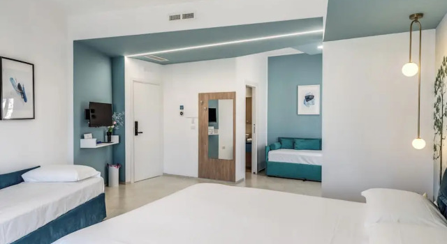 Четырёхместный номер Luxury National Square Napoli
