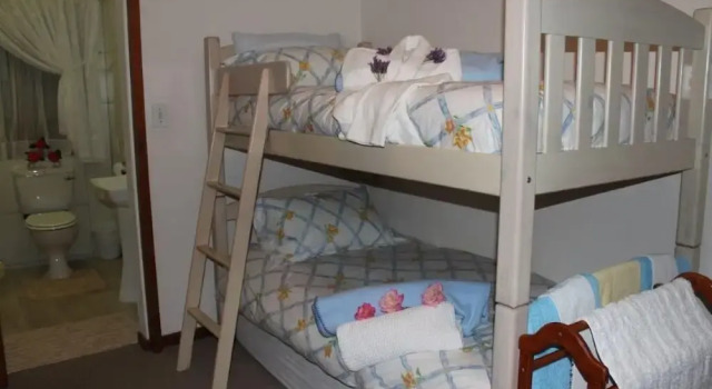Plotsklaps Self Catering Cottage, Забронировать Дом для отпуска Коттеджи Cape Peninsula, Коттедж