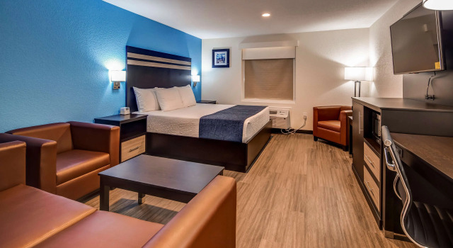 Двухместный номер Standard SureStay Plus Hotel by Best Western Humble