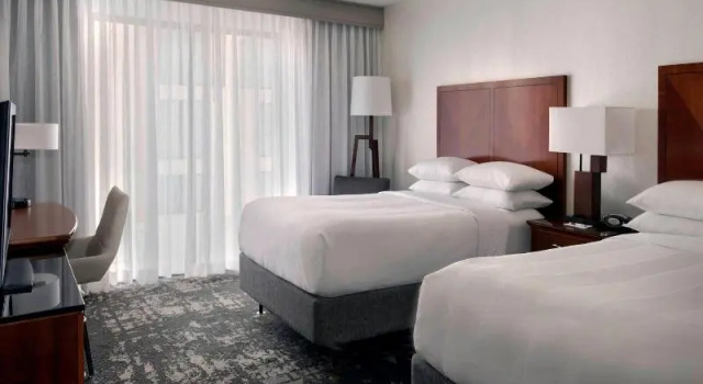 Четырёхместный номер Standard Marriott Park Ridge