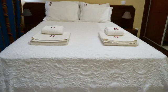 Hotel Central, Забронировать Отель Сан-Томе Остров Сан-Томе