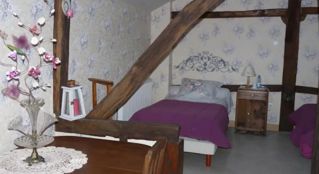 Chambres dHôtes Le Clos Fleuri, Забронировать Отель Шампанье 