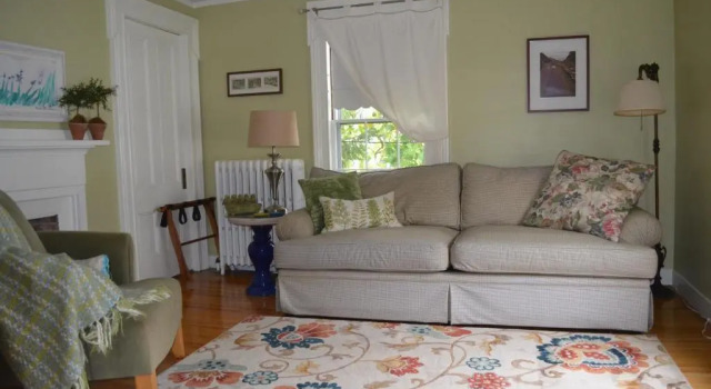 Люкс Deluxe Benjamin F. Packard House Bed and Breakfast