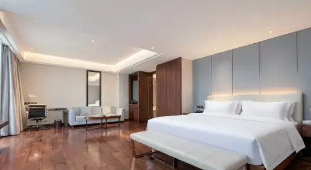 Люкс Deluxe Changshu Skyline Cloud Hotel