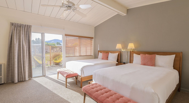 Contenta Inn, Book Mini-hotel Carmel Highlands Indiana