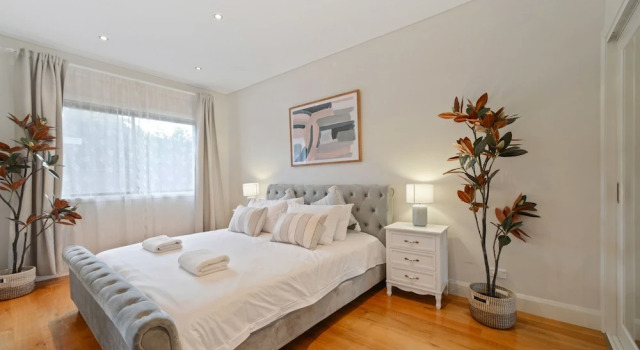 Tranquil And Spacious Home Near Shopping Mall, Book Hotel Marsfield New South Wales