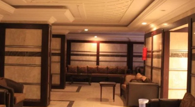 Rawasi Al Barakah, Book Hotel Al Aziziya 