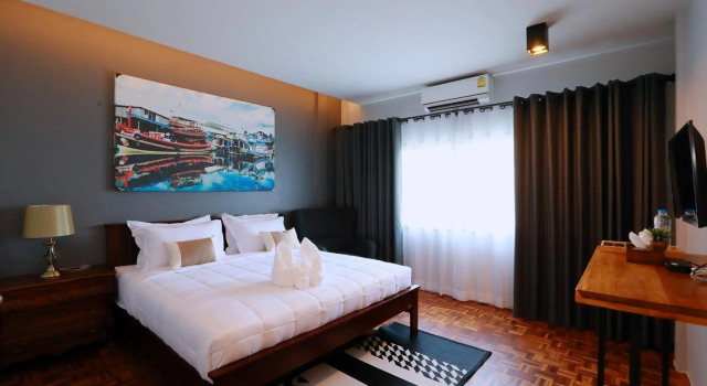 Canvas Family Home