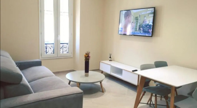 Апартаменты HOSTEL MEYERBEER - Rooms and Apartments