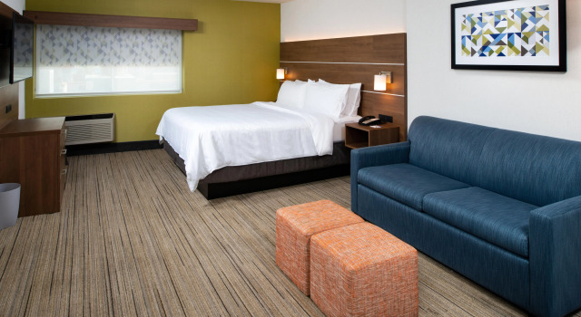 Holiday Inn Express & Suites Los Angeles Downtown West by IHG