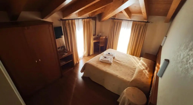 Двухместный номер Standard с видом на озеро Azzano Holidays B&B