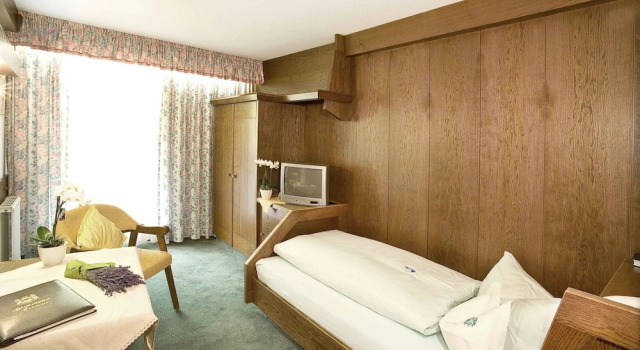 Одноместный номер Standard с балконом Alpenhotel Fernau