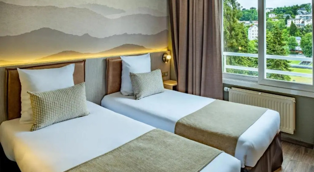 Трёхместный номер Comfort Hôtel La Solitude