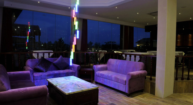 Hotel Boulevard, Rezervovat Hotel 4hvězdičkové hotely v Libreville, 4*