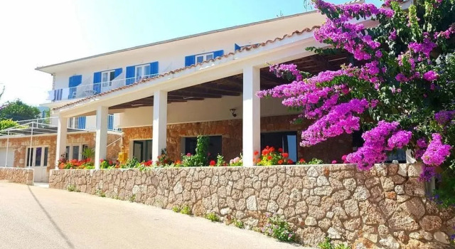 Bed and Breakfast Vjeko, Prenota Hotel Hotel a Croatian Islands con parcheggio, Parcheggio