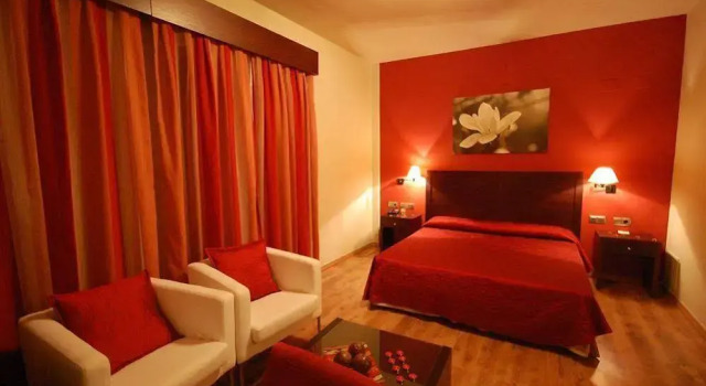Atalaya De La Campina, Book Hotel Hoteller i Montemayor med parkering, Parkering