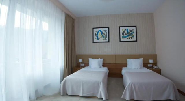 Двухместный номер Standard с балконом Hotel TTS**** Spa&Wellness Covasna