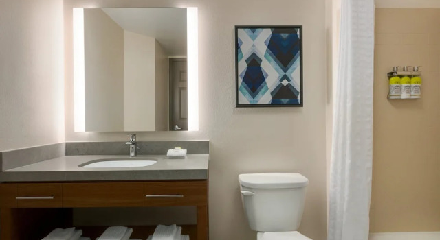 Люкс Candlewood Suites Fayetteville Fort Bragg by IHG