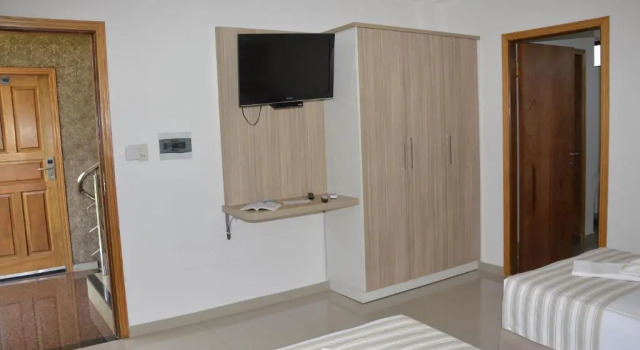 Четырёхместный номер Standard Hotel Salzburgo