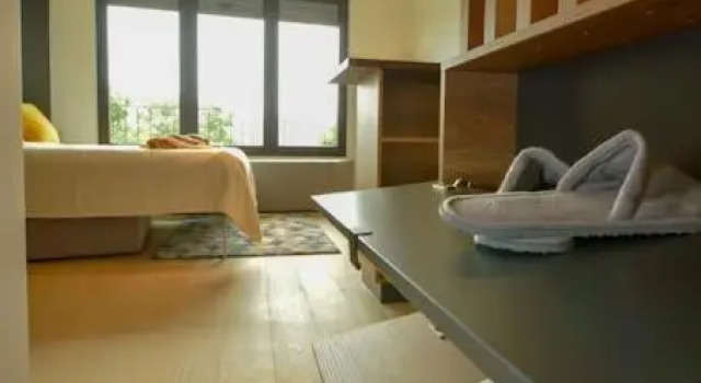 STUDIO K district (central BG+private parking), Забронировать Отель Отели Белграда с парковкой, рядом с Военный музей, Парковка