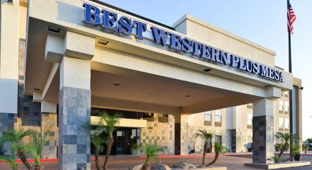 Кровать в общем номере Best Western Plus Gilbert/Mesa