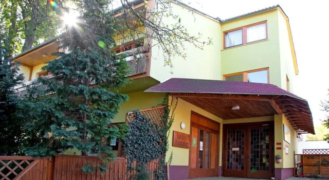 Appartementhaus Witzmann, Book Hotel Hotels in Vienna surrounding with Parking, Parking