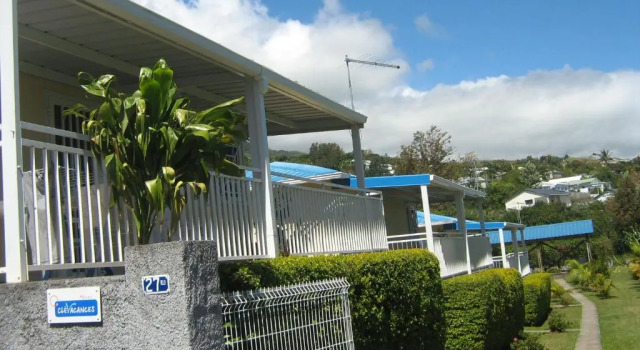 Вилла Les Bungalows du Mont-Auban