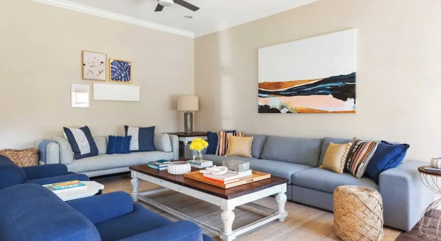 Sleeps 18! Private Pool, Hot Tub, Near Beach Miramar Dream House by Avantstay, Rezerwuj Hotel Hotele w Emerald Coast z parkingiem, Parking