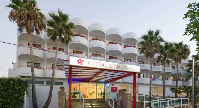 Coral Star Hotel & Apartments - New Opening 2026, Book Apartment Hotels in Ibiza with a Pool, Swimming Pool