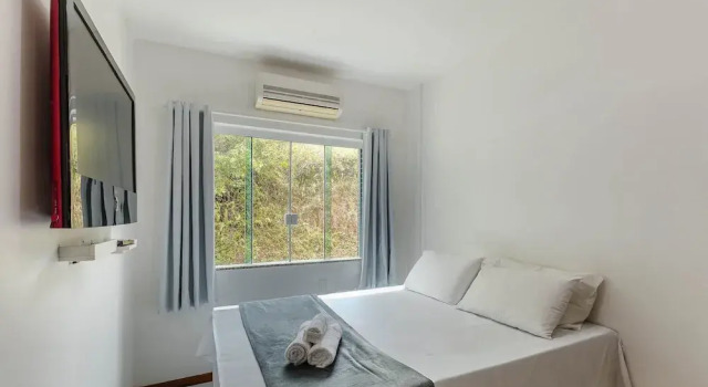 Apt 2 Bedrooms 200 m From the Beach Mao0203