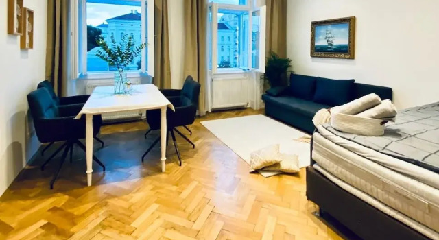 Comfortable 1BR Apartment Westbahnhof, Prenota Appartamento Vienna Austria