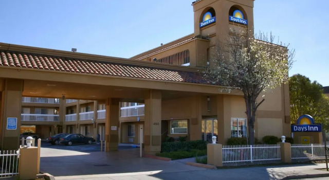Days Inn Hayward Airport