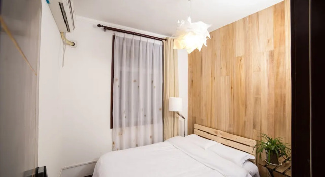 Xi'an Zhongshi Youth Hostel, Rezerwuj Hostel Yanta , w pobliżu Tiyuchang Station